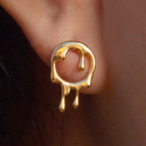Marie June - Dripping Rivulets Stud Earrings - Gold - Picture 1 of 5